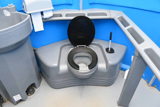 Best Portable restroom trailer rental  in Cave Spring, VA